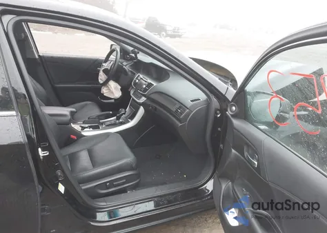 2015 Honda Accord Hybrid Ex-L z USA, uszkodzony, nr VIN 1HGCR6F50FA005311